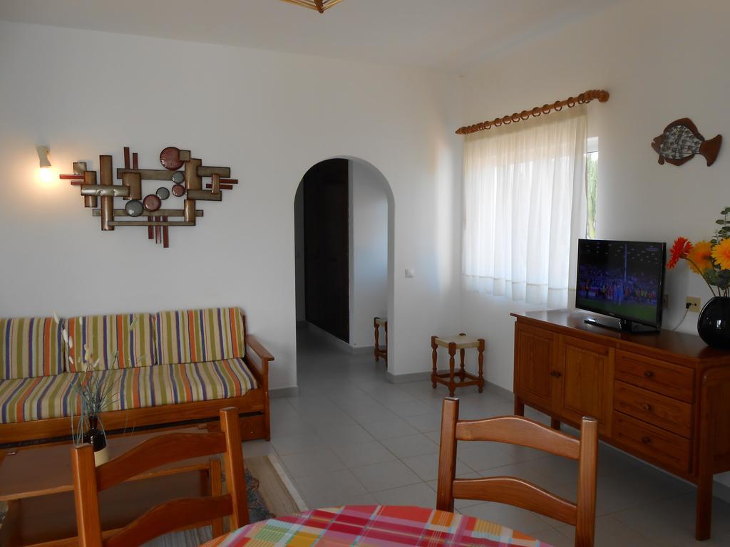 Dona Ana Garden Hotel ลากอส ห้อง รูปภาพ