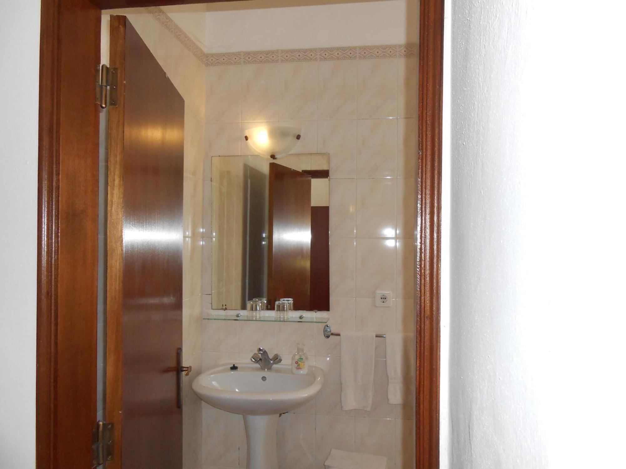 Dona Ana Garden Hotel ลากอส ห้อง รูปภาพ