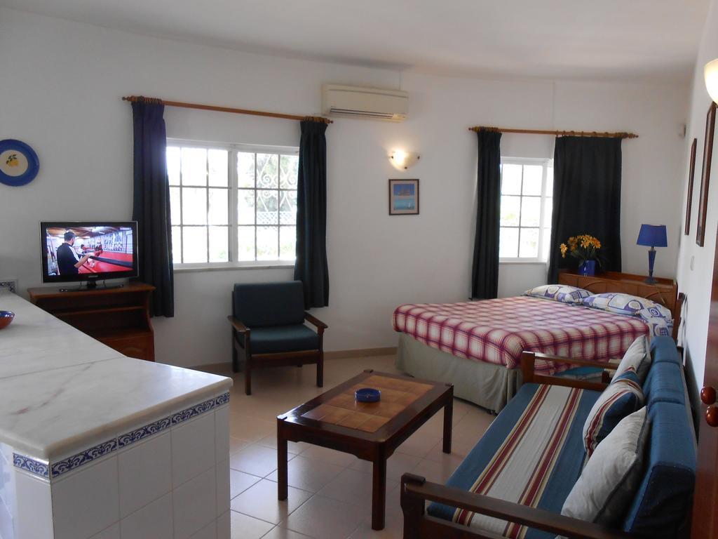 Dona Ana Garden Hotel ลากอส ห้อง รูปภาพ