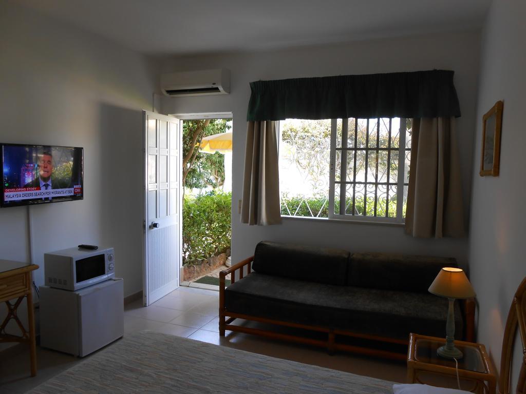 Dona Ana Garden Hotel ลากอส ห้อง รูปภาพ
