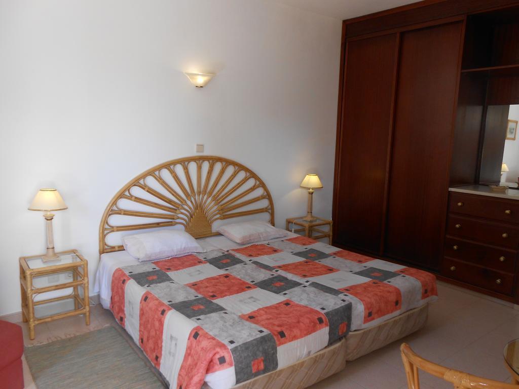 Dona Ana Garden Hotel ลากอส ห้อง รูปภาพ