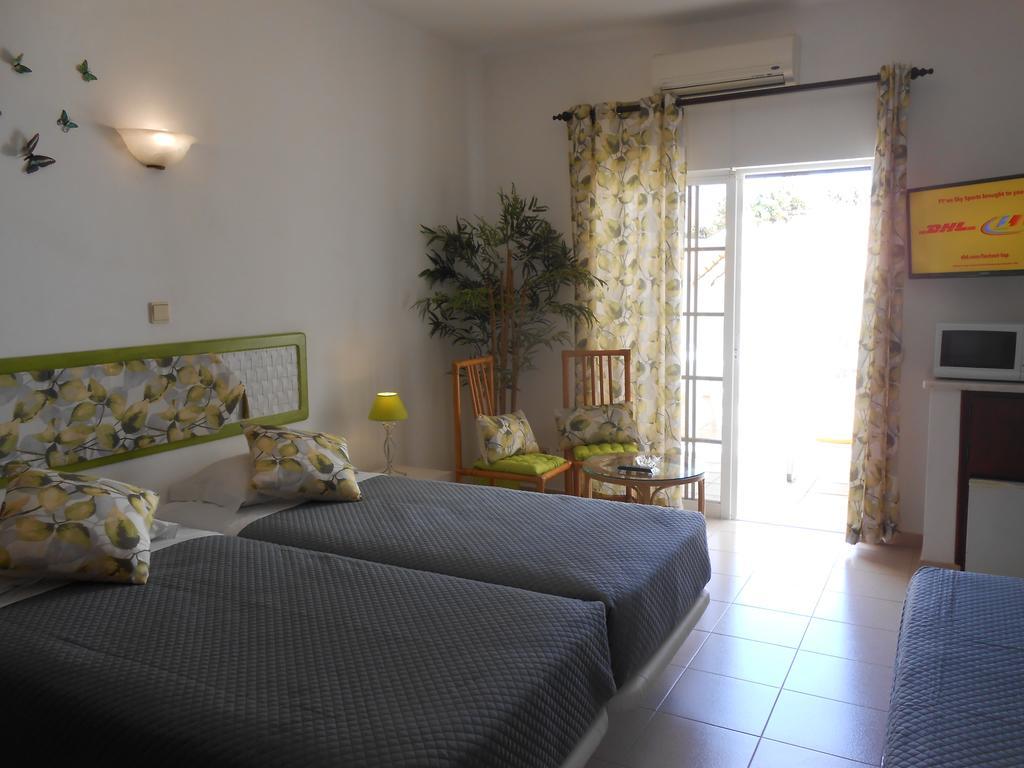 Dona Ana Garden Hotel ลากอส ภายนอก รูปภาพ